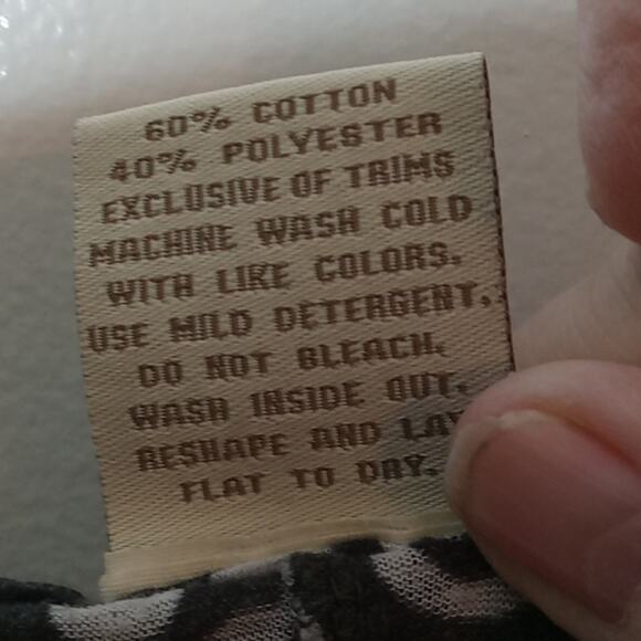 Marika The Balance Collection Women's Crew Cropped paisley Medium blouse .Casual - Picture 3 of 8